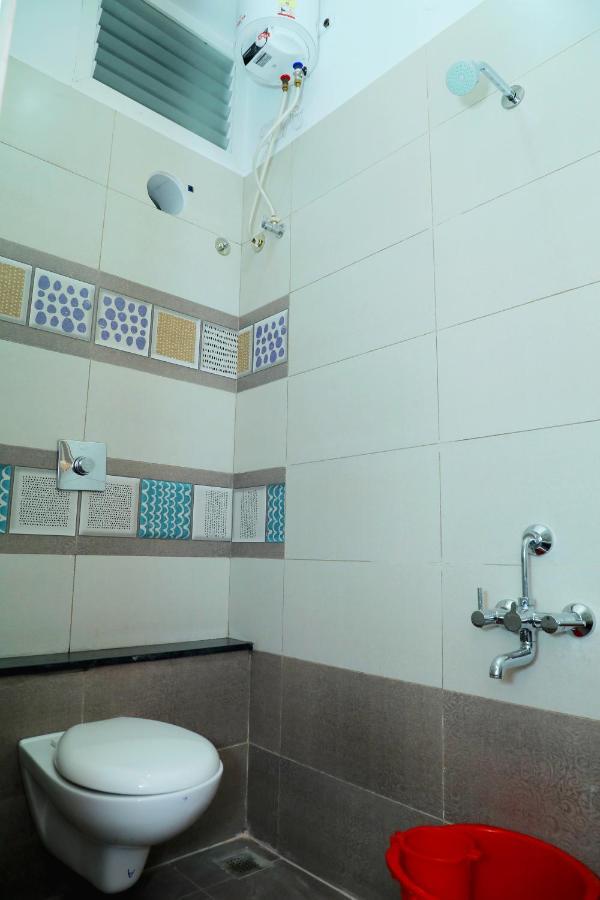 Lia'S Homestay Пондичерри Экстерьер фото