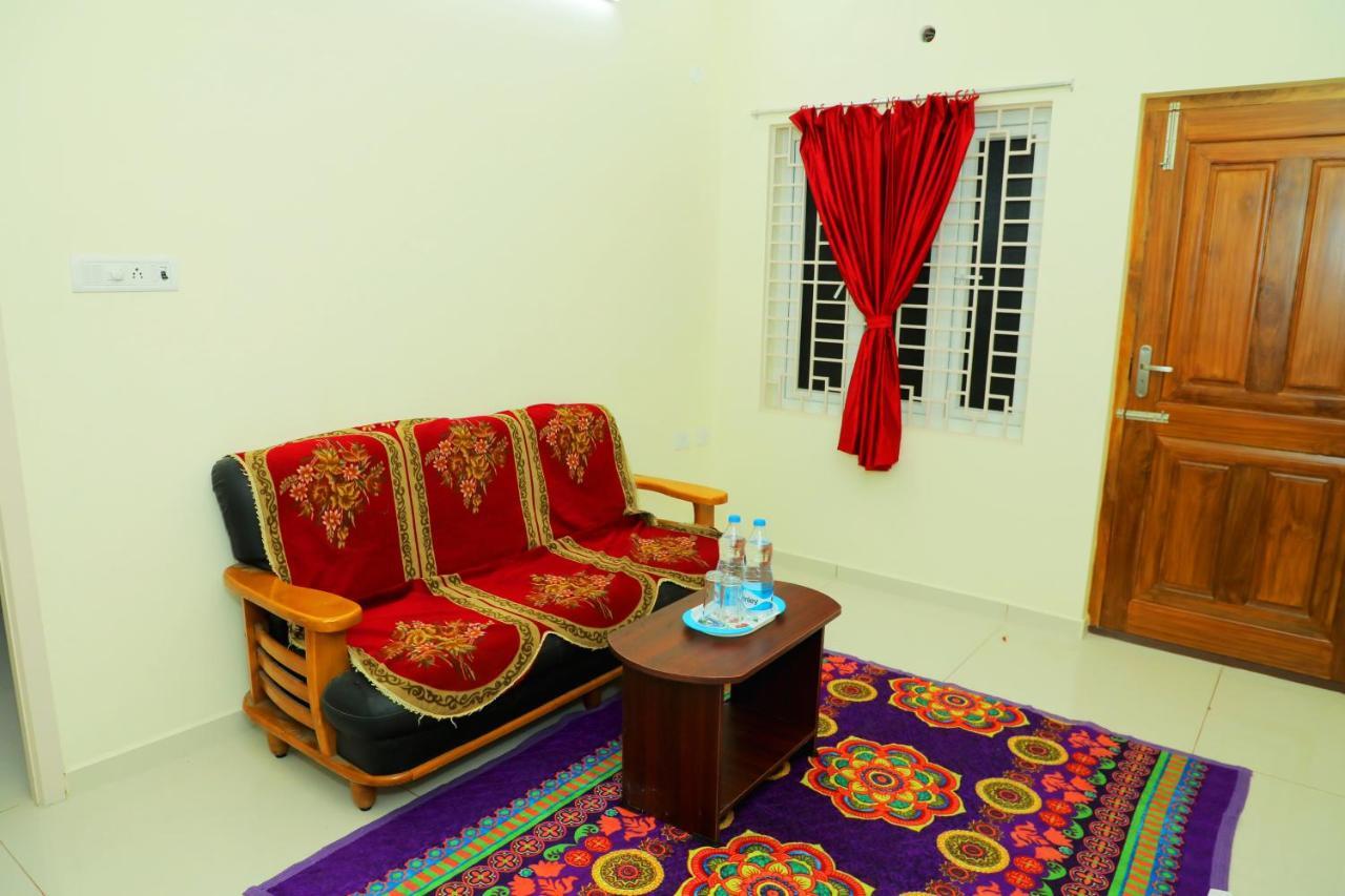 Lia'S Homestay Пондичерри Экстерьер фото