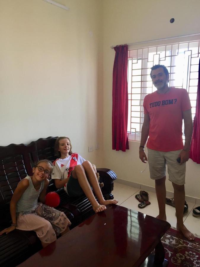 Lia'S Homestay Пондичерри Экстерьер фото